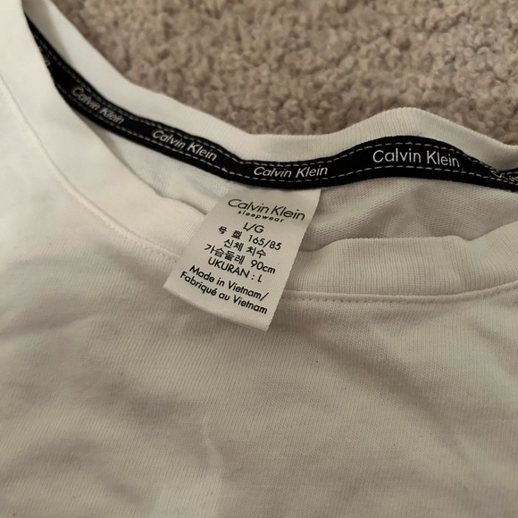 calvin klein t-shirt - Picture 3 of 5